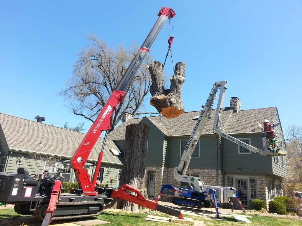 SPYDERCRANE&reg; 700 Series mini crane on a jobsite