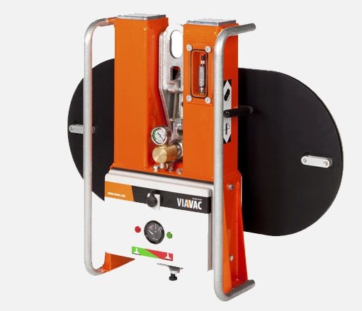 CoolBoy vacuum lifter for wall panels